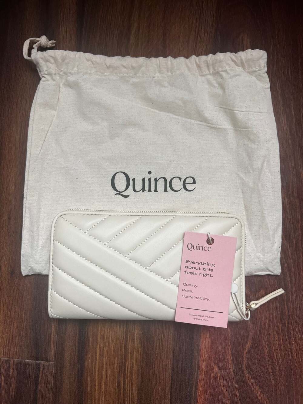 NWT Quince Chevron Quilted Leather Zip Around Wallet Ivory with Dust Bag
